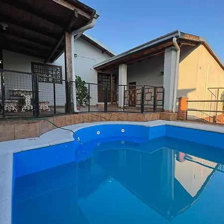 Villa Hq 282 Puerto Iguazú Exterior foto